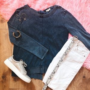 Mineral Wash Navy Top
